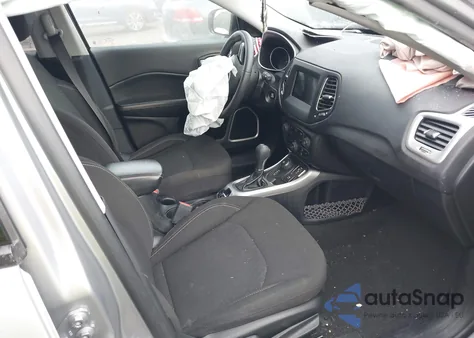 2021 Jeep Compass Sport 4X4 z USA, uszkodzony, nr VIN 3C4NJDAB7MT537337